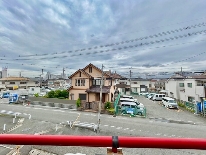 物件内観写真22　(室内からの展望)