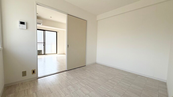 物件内観写真9　(居室)