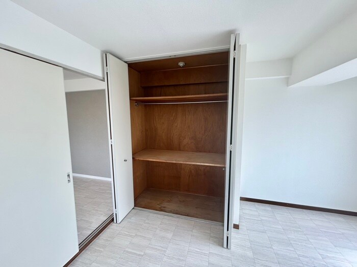 物件内観写真16　(収納)