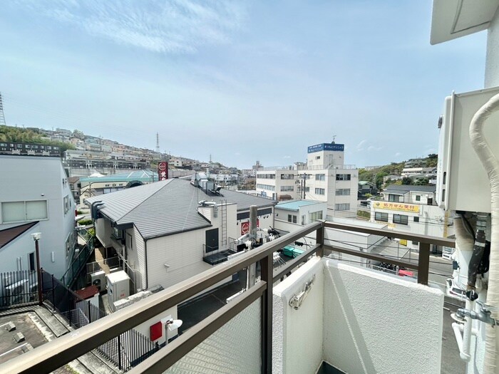 物件内観写真22　(室内からの展望)