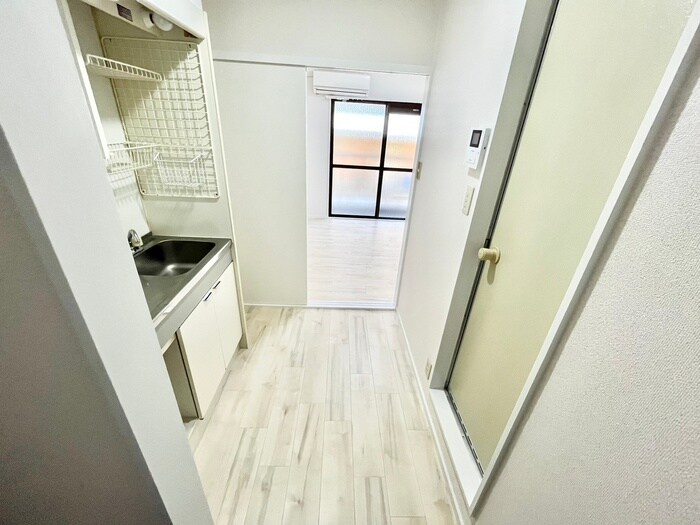 物件内観写真19　(廊下)