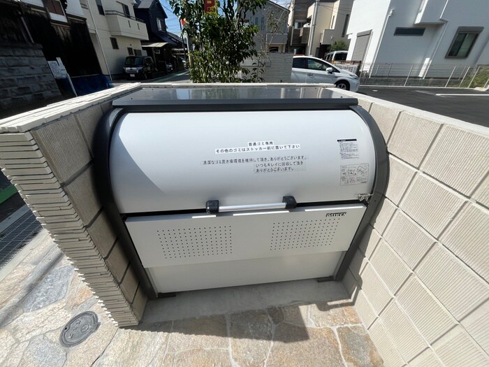 物件外観写真4　(建物設備)