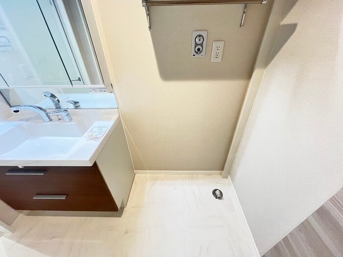 物件内観写真10　(洗濯機置場)