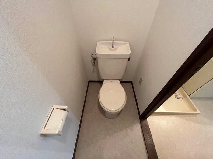 物件内観写真11　(トイレ)