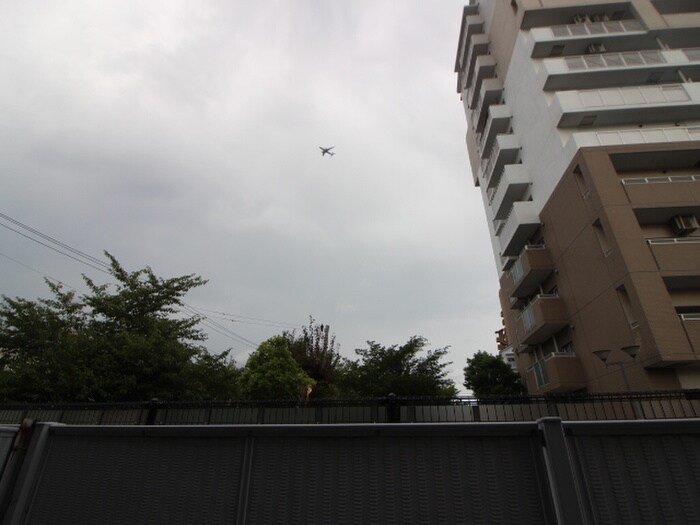 物件内観写真22　(室内からの展望)