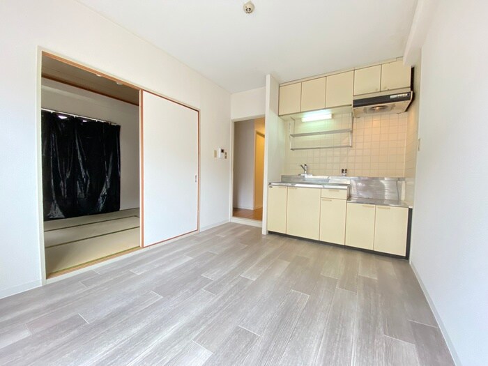 物件内観写真7　(居室)