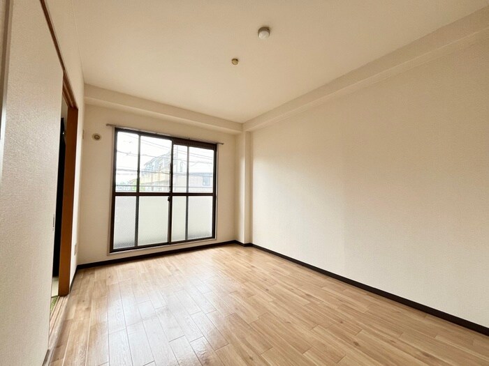 物件内観写真10　(居室)