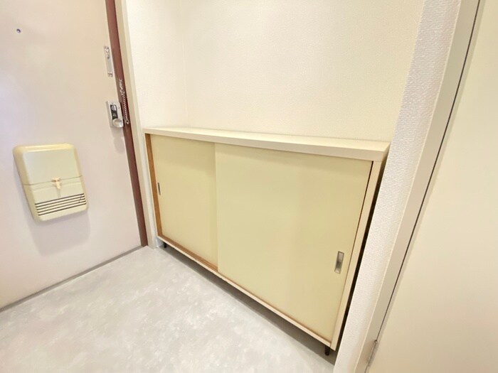 物件内観写真13　(靴箱)