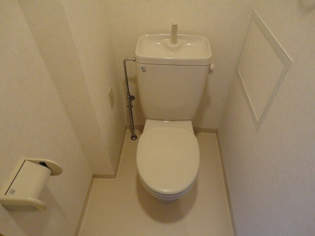 物件内観写真12　(トイレ)