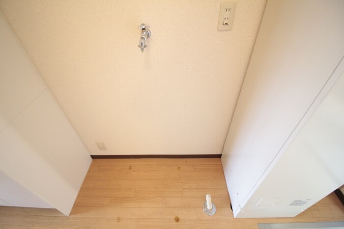 物件内観写真13　(洗濯機置場)