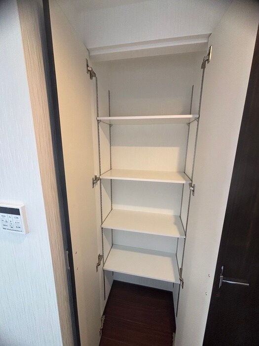 物件内観写真13　(収納)