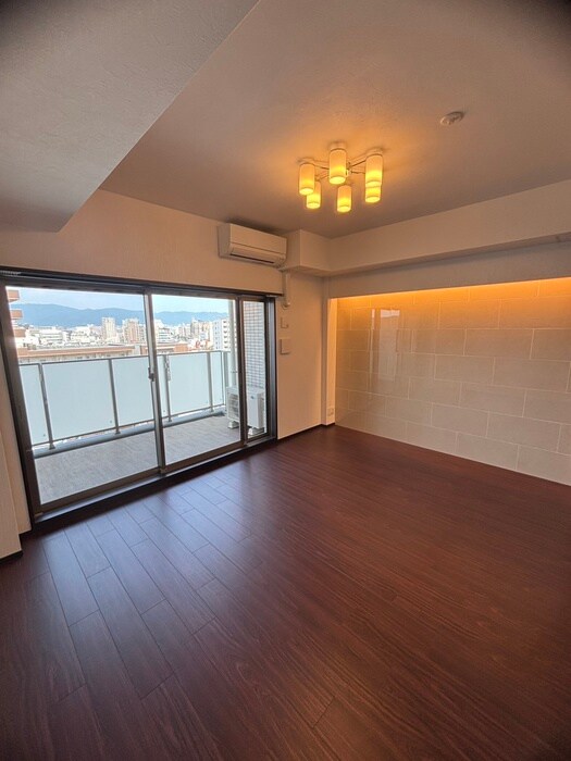 物件内観写真15　(居室)