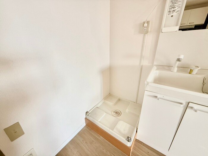 物件内観写真19　(洗濯機置場)