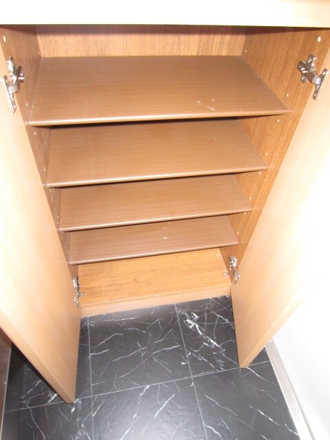 物件内観写真14　(靴箱)