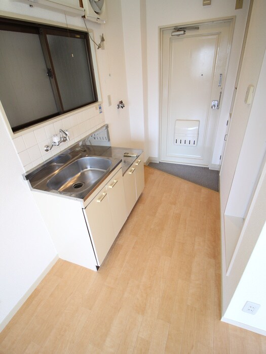 物件内観写真17　(廊下)