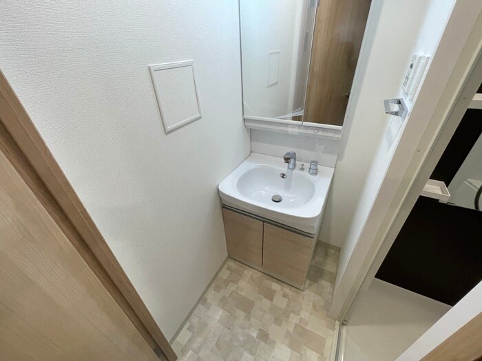 物件内観写真9　(洗面)