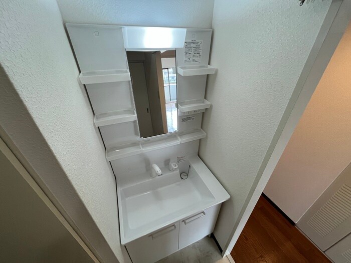 物件内観写真9　(洗面)