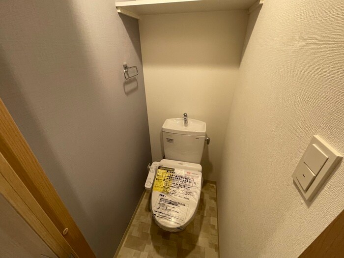 物件内観写真11　(トイレ)