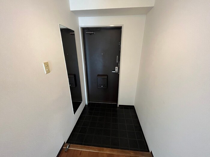 物件内観写真15　(玄関)