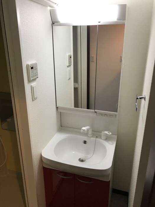 物件内観写真12　(洗面)