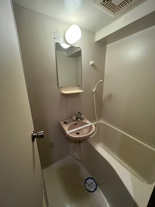 物件内観写真11　(洗面)