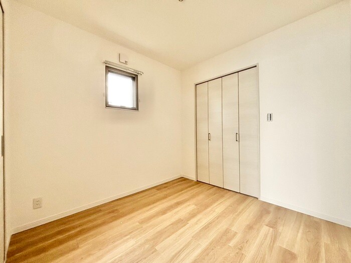 物件内観写真9　(居室)