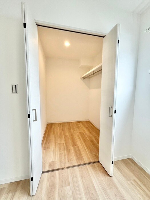 物件内観写真10　(収納)