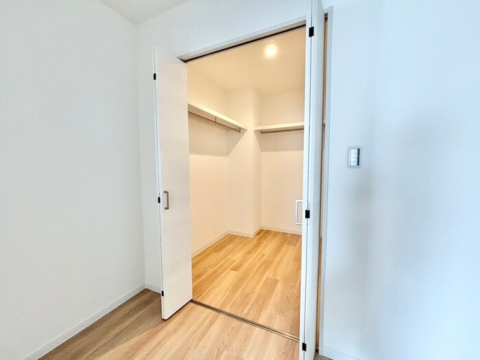 物件内観写真10　(収納)