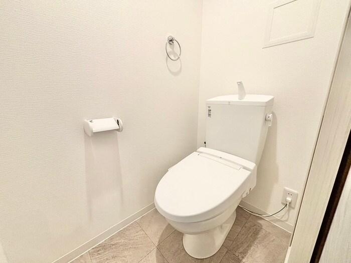 物件内観写真14　(トイレ)