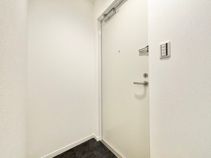 物件内観写真15　(玄関)