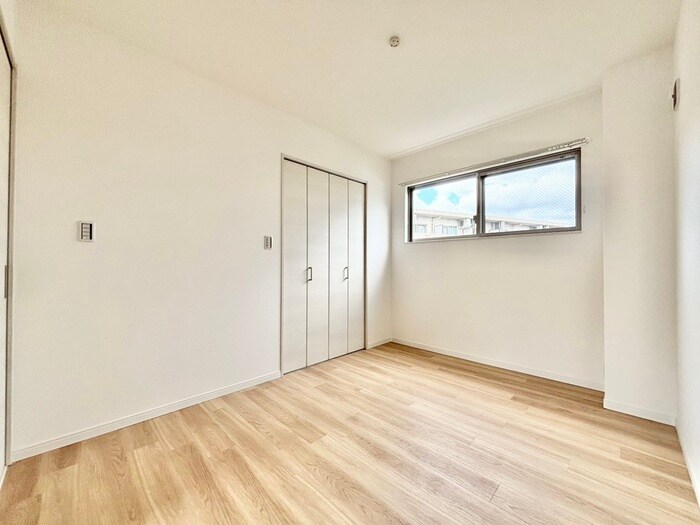 物件内観写真18　(居室)