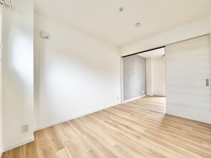 物件内観写真19　(居室)