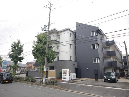 シャルレ７番館外観写真