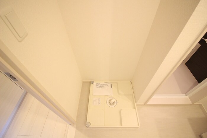 物件内観写真17　(洗濯機置場)