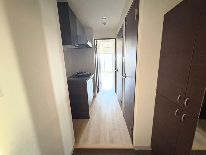 物件内観写真10　(廊下)