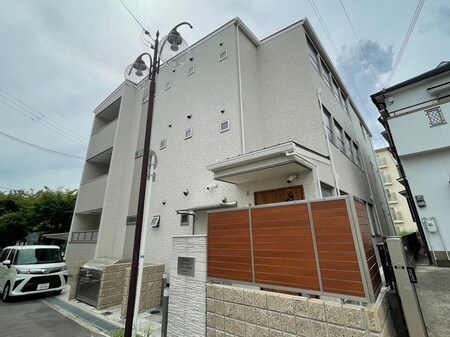 クリエオーレ藤阪東町外観写真