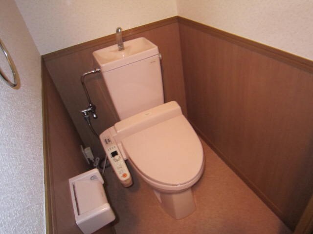 物件内観写真11　(トイレ)