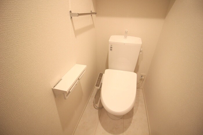 物件内観写真11　(トイレ)