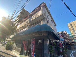 コーポ鶴ヶ丘外観写真