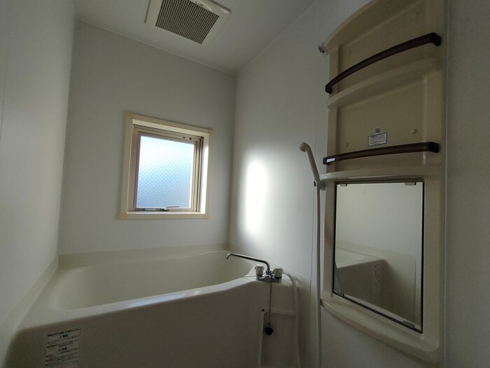 物件内観写真12　(バス／シャワールーム等)