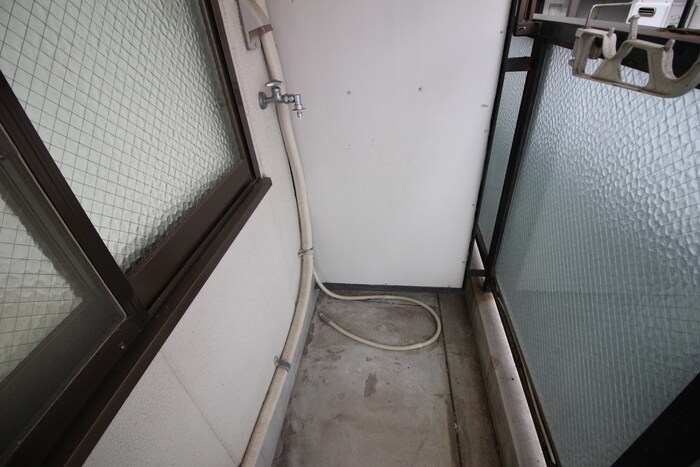 物件内観写真17　(洗濯機置場)