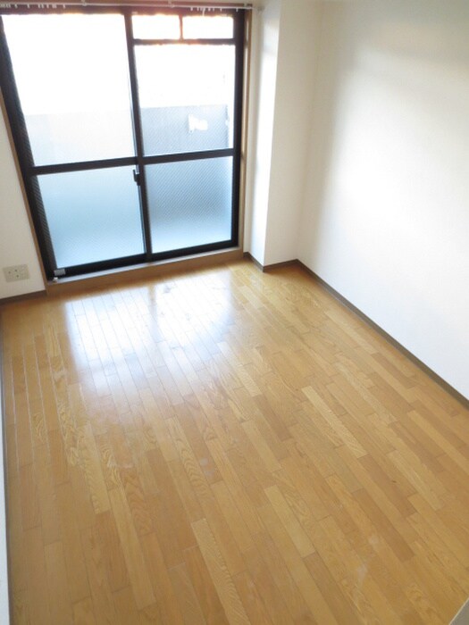 物件内観写真6　(居室)