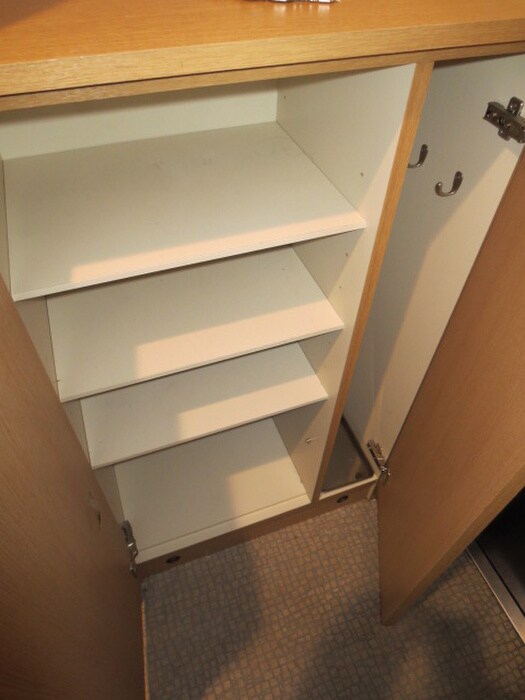 物件内観写真12　(靴箱)