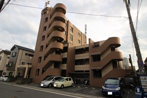 シャルレ8番館外観写真