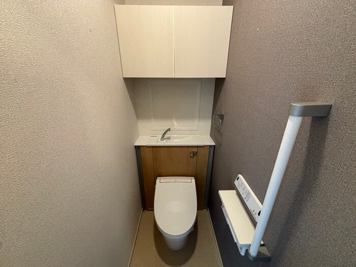 物件内観写真16　(トイレ)