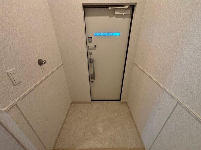 物件内観写真21　(玄関)