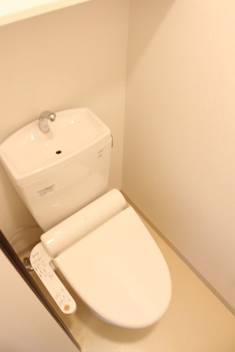 物件内観写真13　(トイレ)