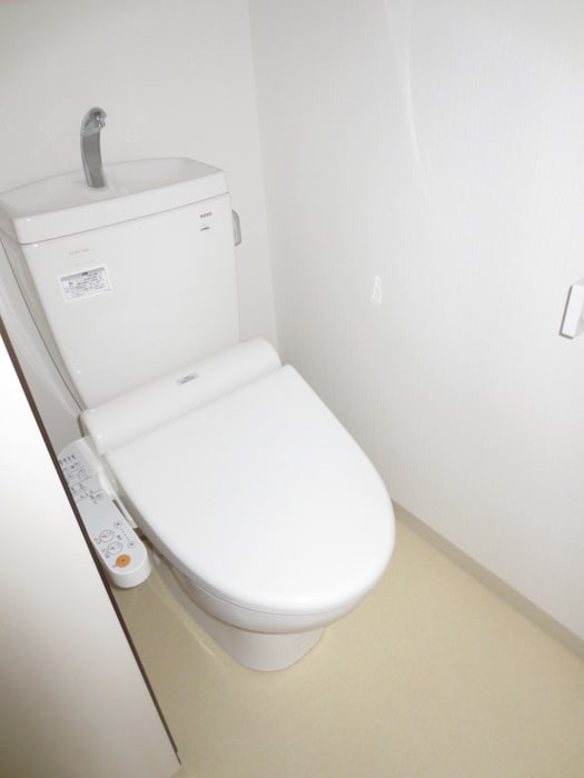 物件内観写真14　(トイレ)