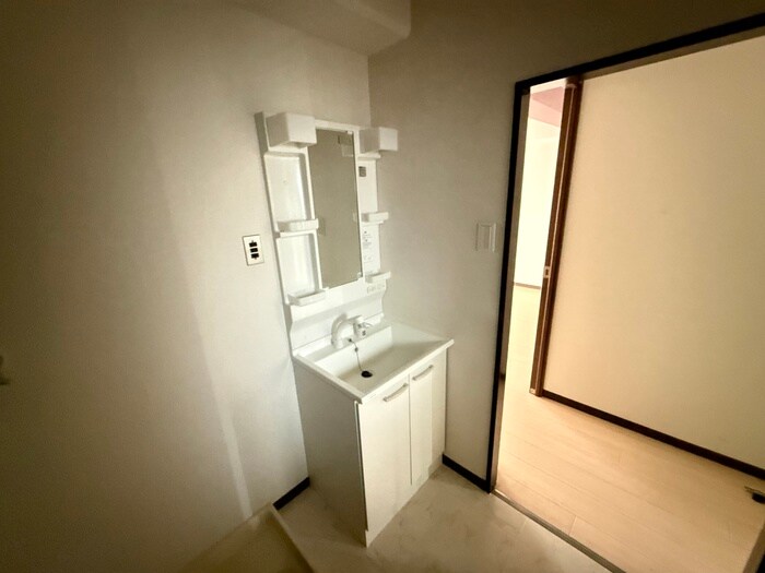 物件内観写真11　(洗面)