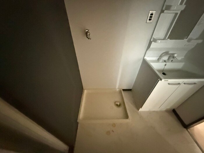 物件内観写真12　(洗濯機置場)